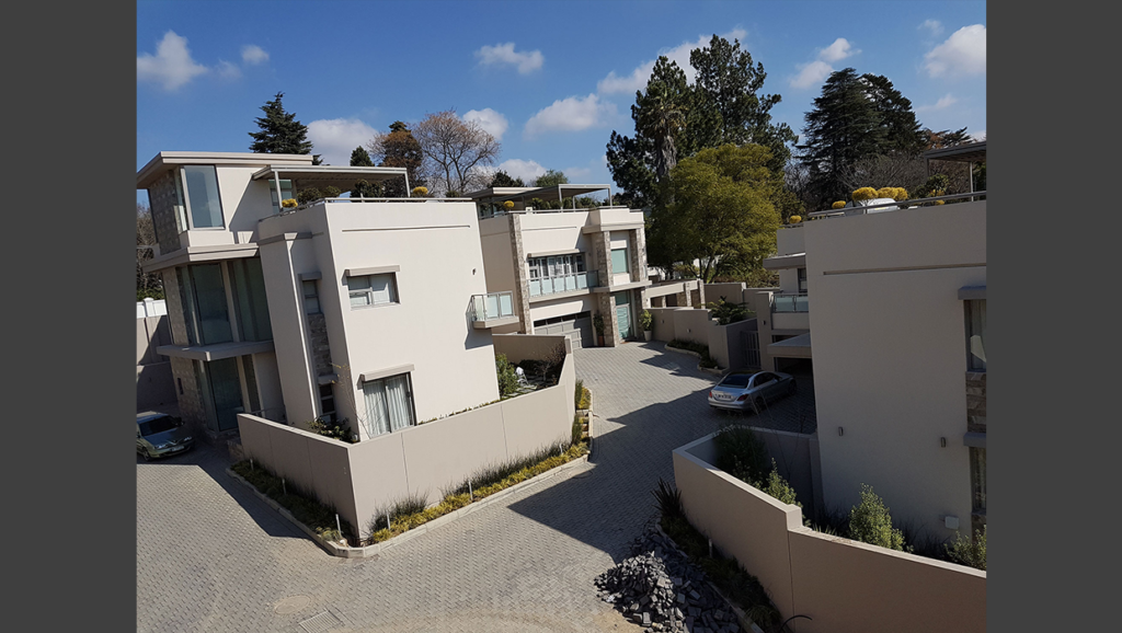 La Colline Project 8
