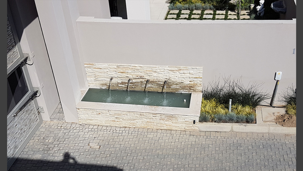 La Colline Project 12