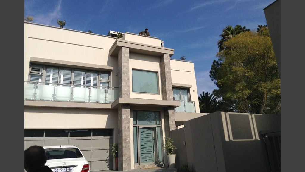 La Colline Project 19